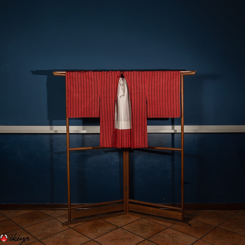 Haori vintage in seta tsumugi rosa scuro a righe verticali nere
