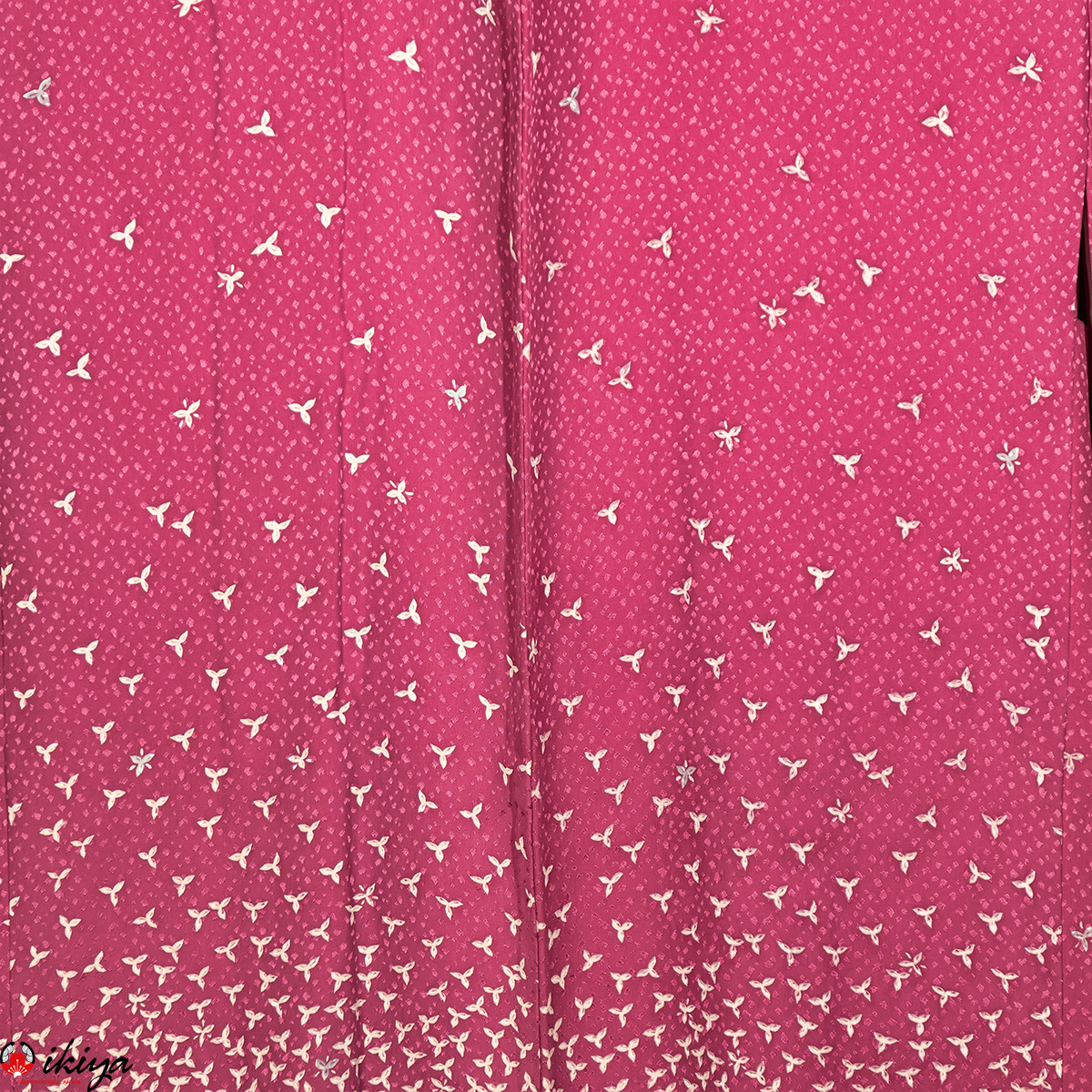 Haori vintage in seta damascata viola con piccoli fiori bianchi - immagine 2