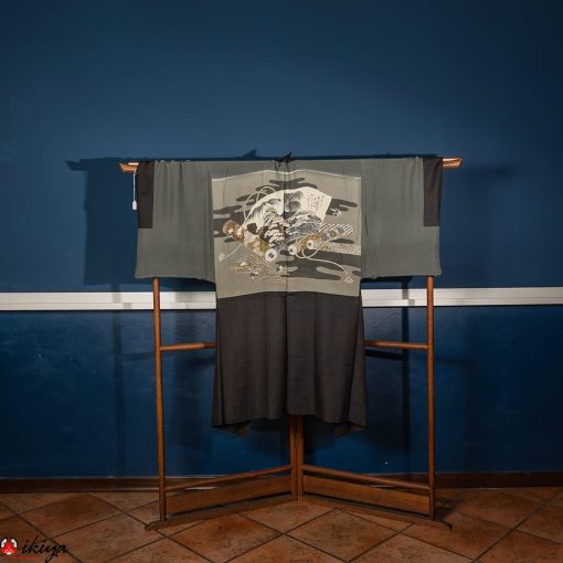 Haori vintage da uomo in seta nera con ricamo di paesaggio