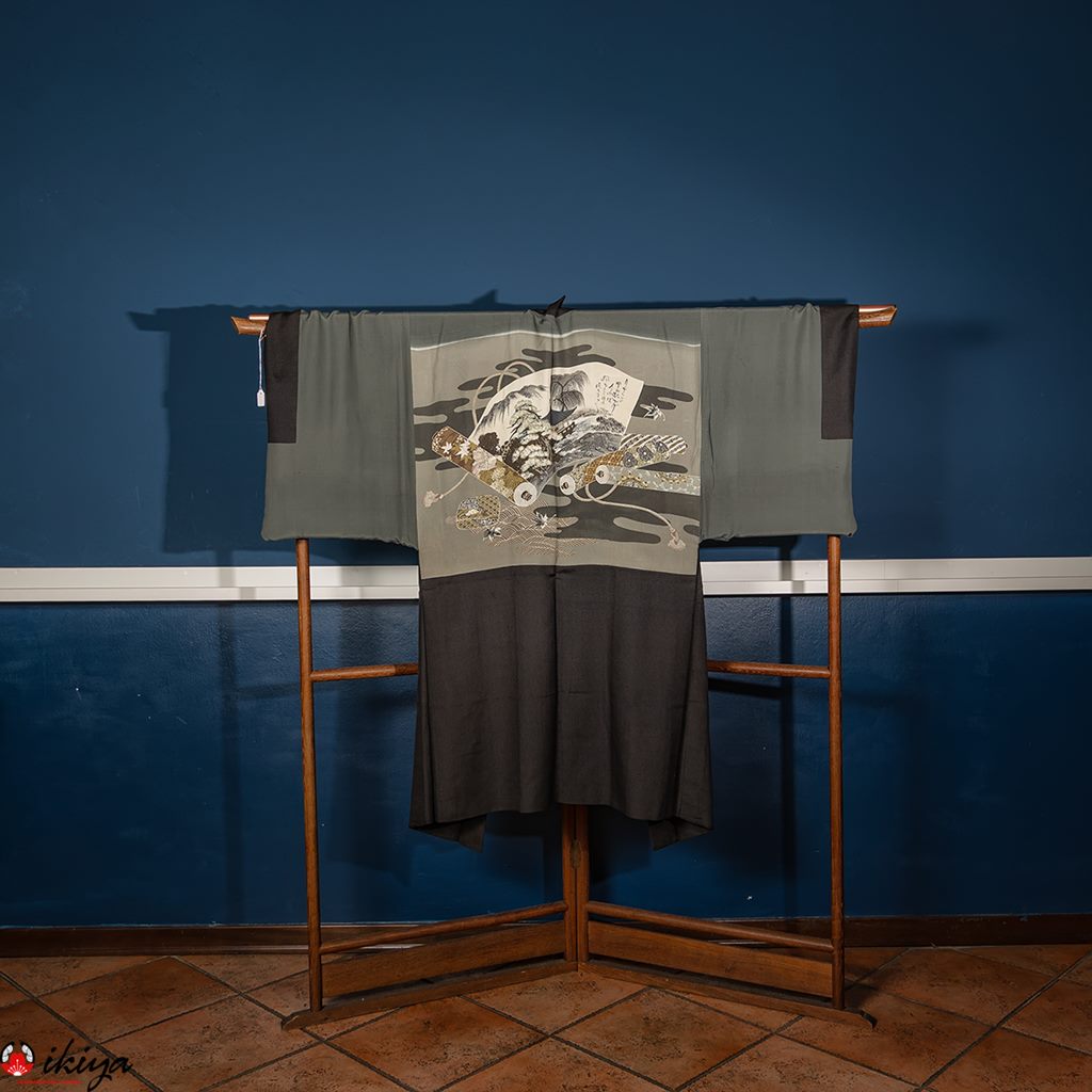 Haori vintage da uomo in seta nera con ricamo di paesaggio