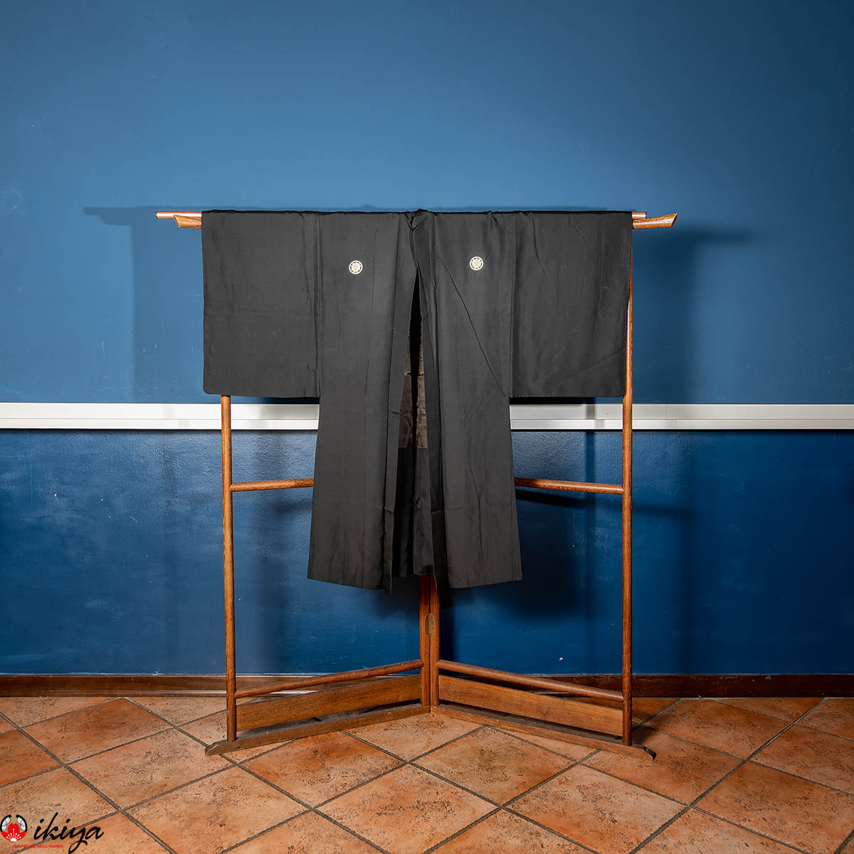 Haori uomo seta nera vintage con stemma