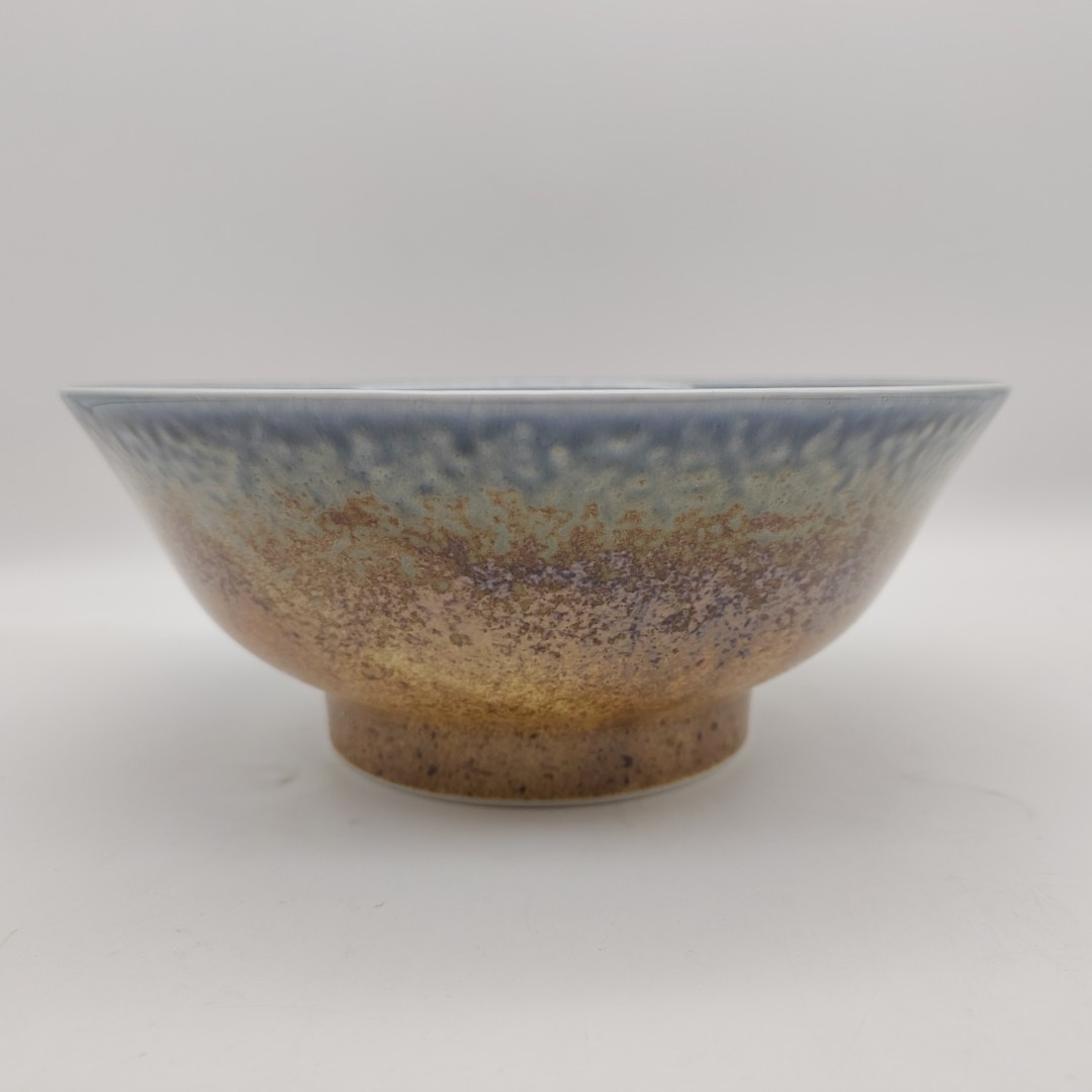 Ciotola da ramen Terra-Cielo da 22x9 cm con finitura sfumata dal blu al marrone.
